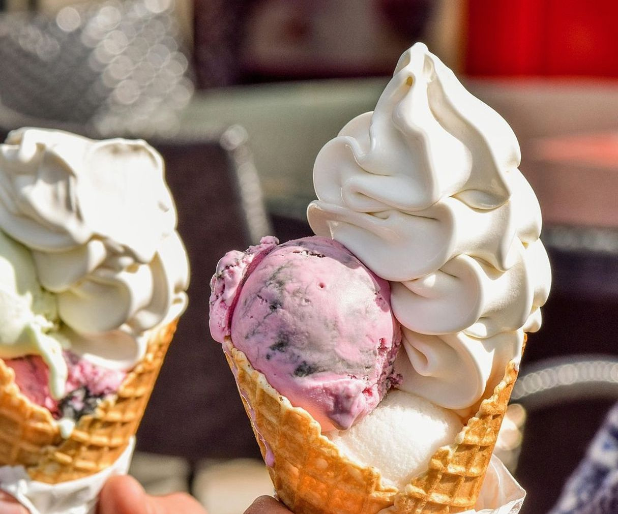 La vidriera de Globetrotgear con helados y golosinas fantásticas